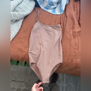 Skims essential one shoulder body suit